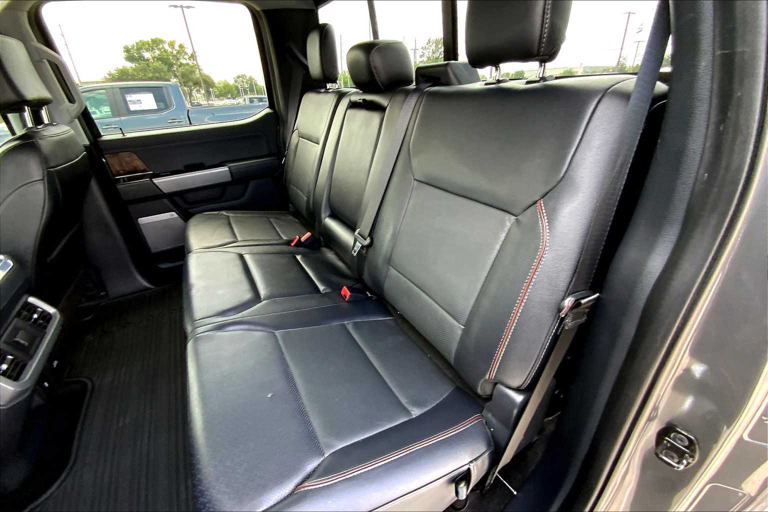 2022 Ford F-150 Lariat photo 38