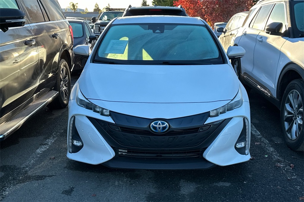 2022 Toyota Prius Prime Limited photo 4