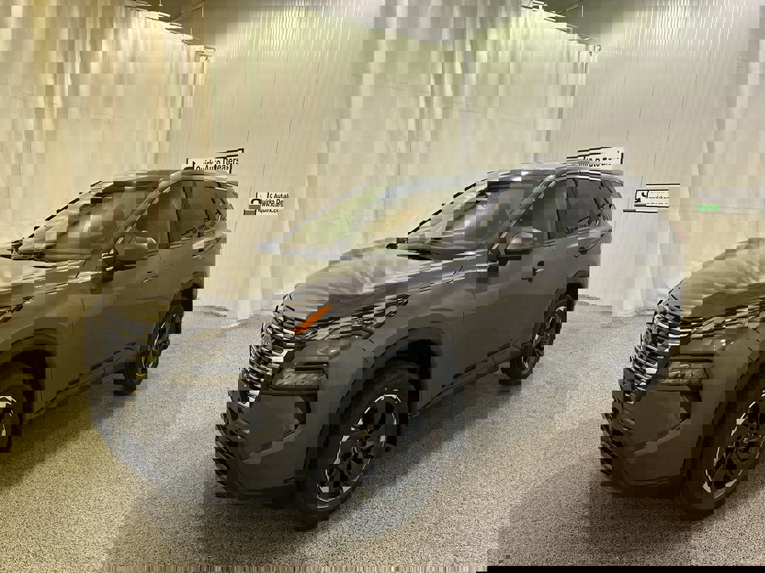 2026 Nissan Rogue SV photo 3