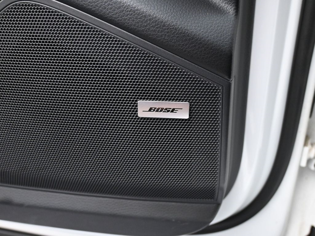 2023 Porsche Cayenne S Platinum Edition photo 18