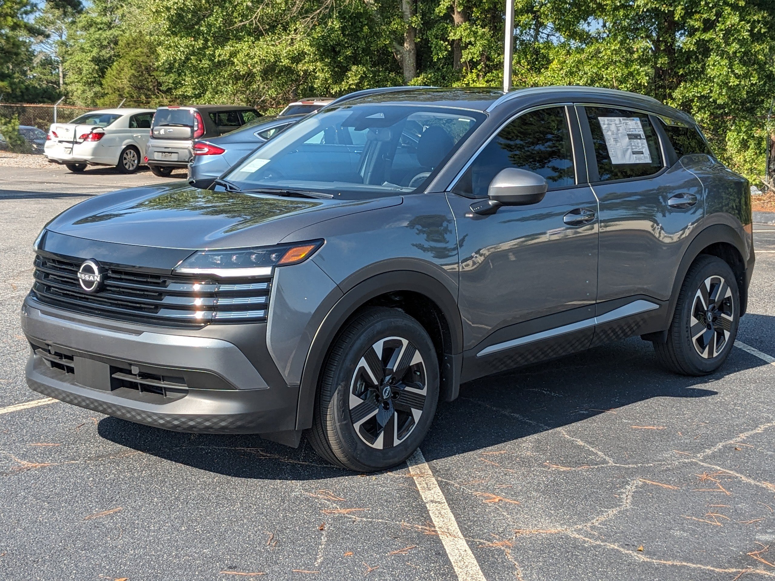 2025 Nissan Kicks SV photo 4