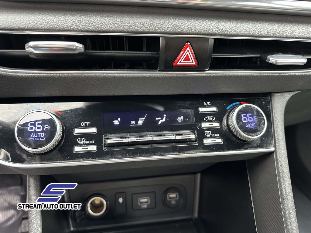 2022 Hyundai Sonata SEL Plus photo 25