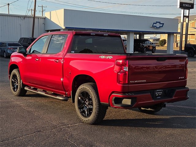 2026 Chevrolet Silverado 1500 RST photo 3