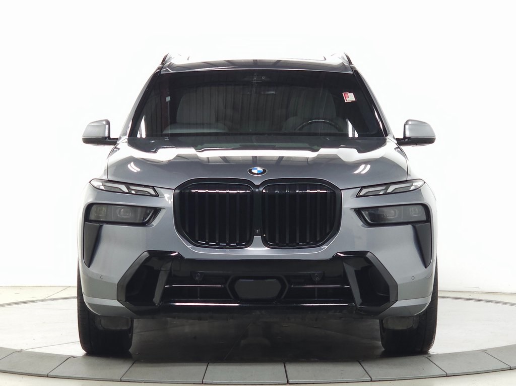 2023 BMW X7 - Image 10