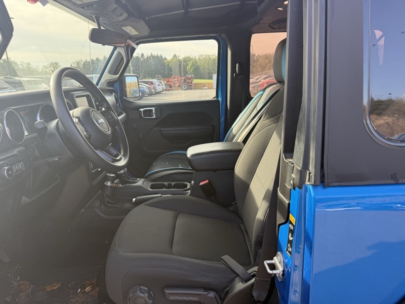 2022 Jeep Wrangler Sport photo 10