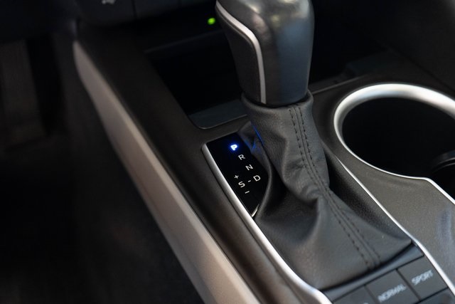 2023 Toyota Camry XLE photo 22