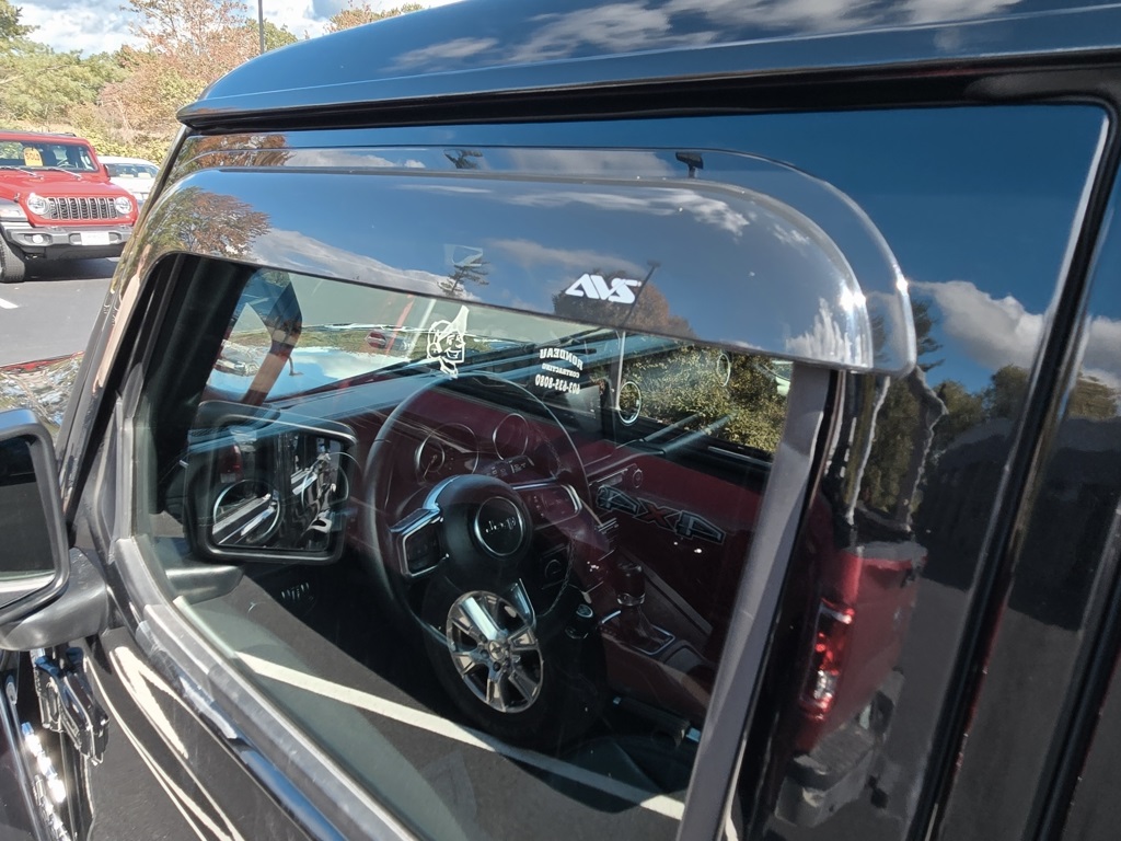 2021 Jeep Wrangler Unlimited Sahara photo 8