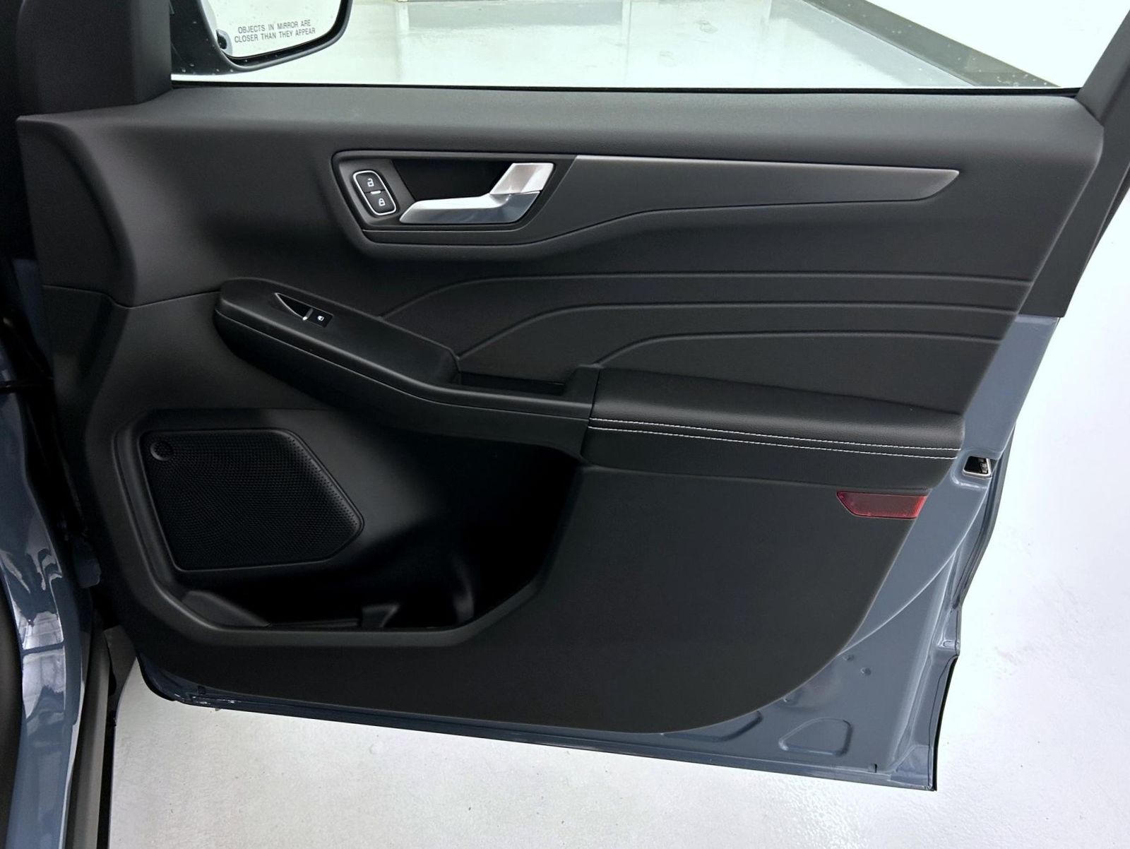 2025 Ford Escape Plug-In Hybrid Sport photo 16