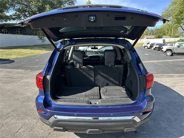 2020 Nissan Pathfinder SL photo 8