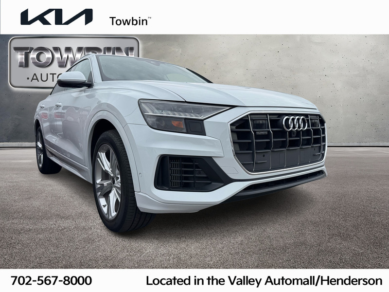 2023 Audi Q8 Premium's photo