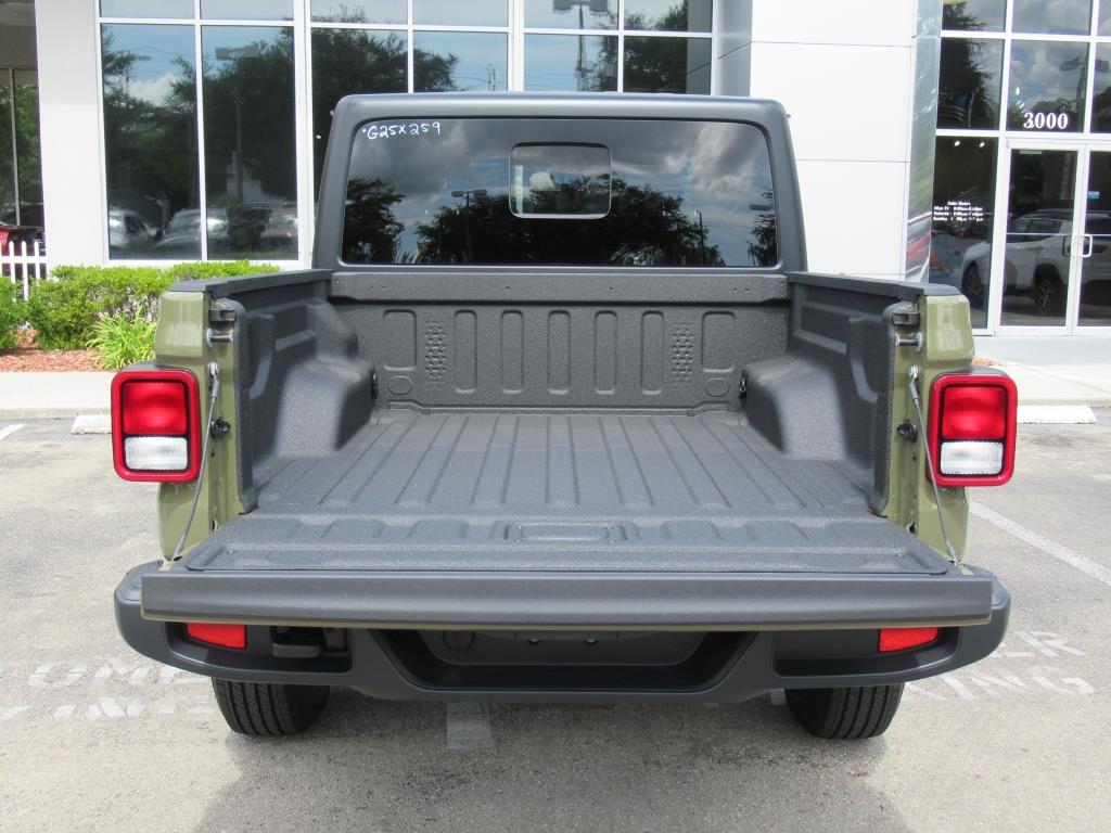 2025 Jeep Gladiator Sport S photo 6