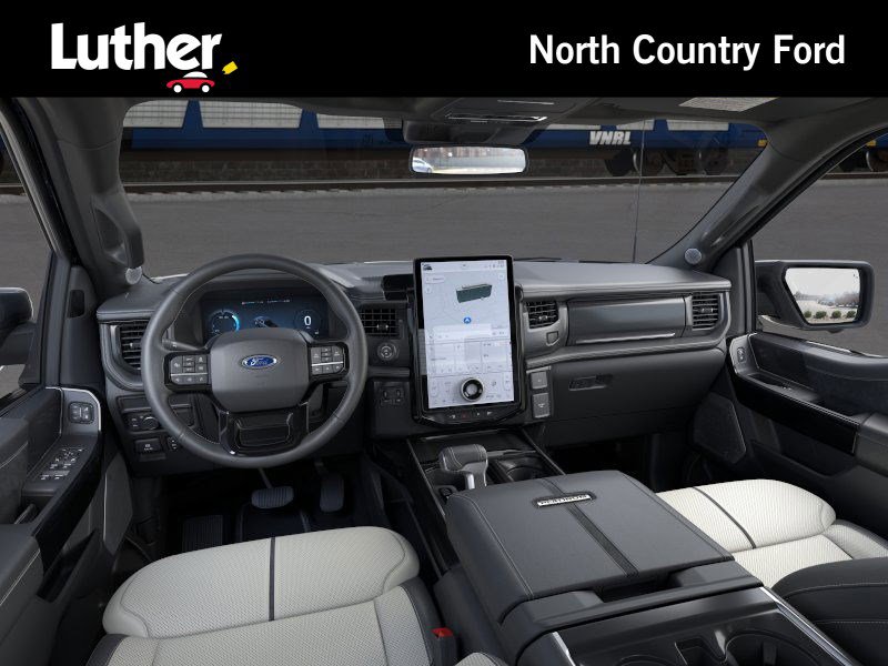2025 Ford F-150 Lightning Platinum photo 9