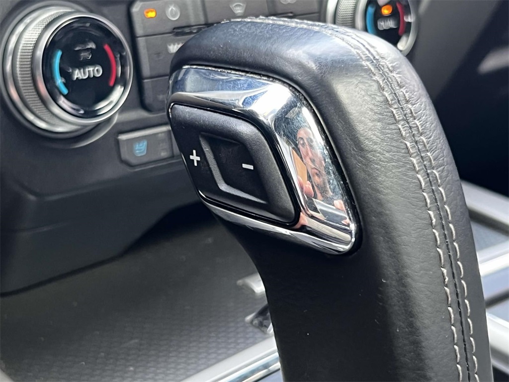 2017 Ford F-150 Lariat photo 31