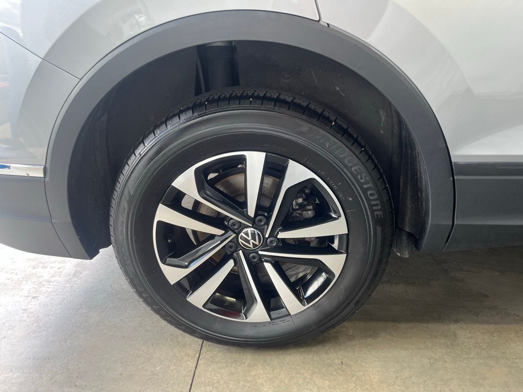 2022 Volkswagen Tiguan S photo 29