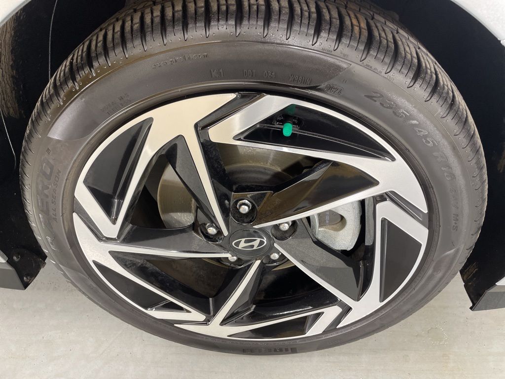 2024 Hyundai Sonata SEL Convenience photo 11