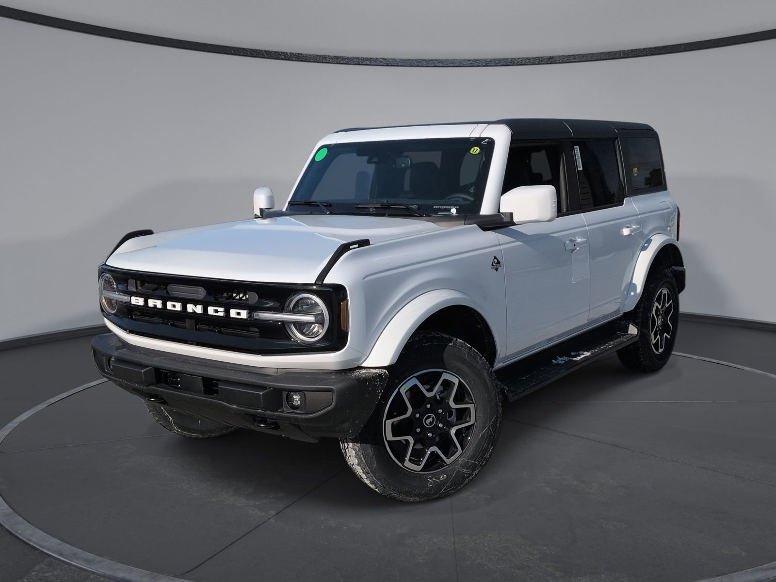 2025 Ford Bronco 4-Door Outer Banks's photo