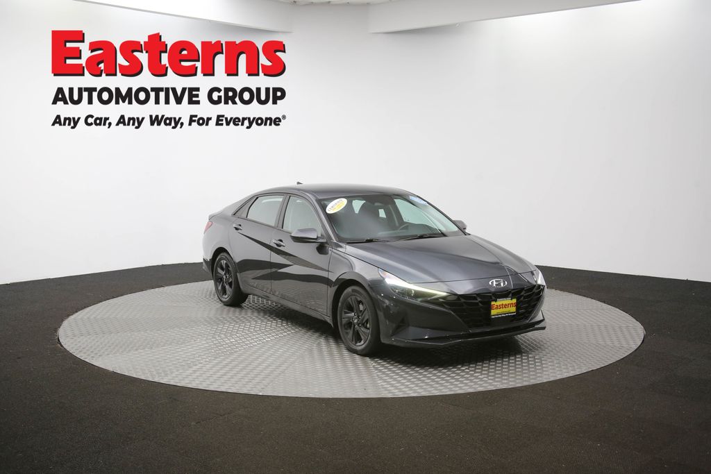 2021 Hyundai Elantra SEL Convenience photo 35