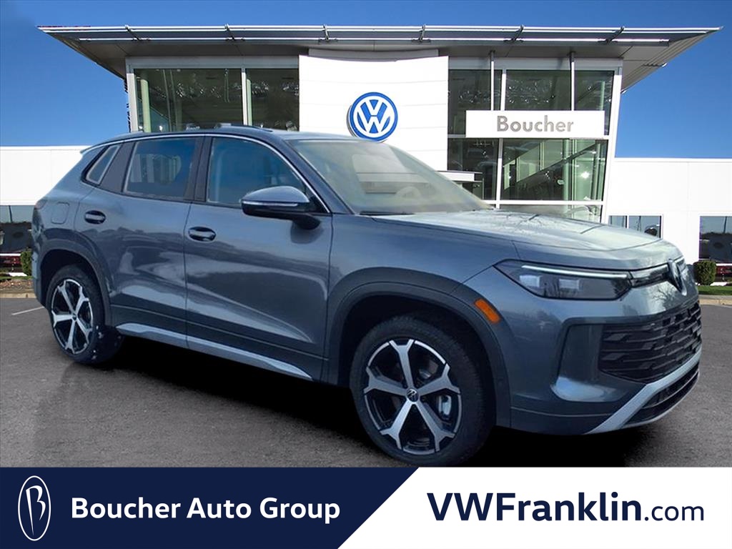 2026 Volkswagen Tiguan SE's photo