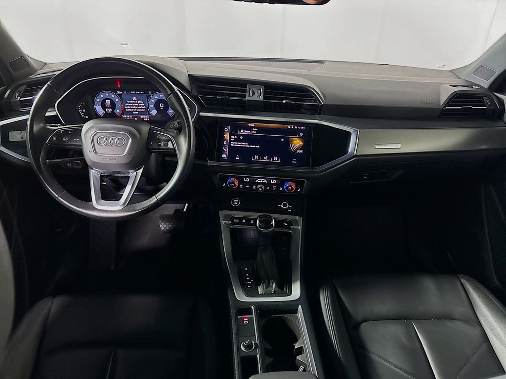 2024 Audi Q3 S line Premium photo 11