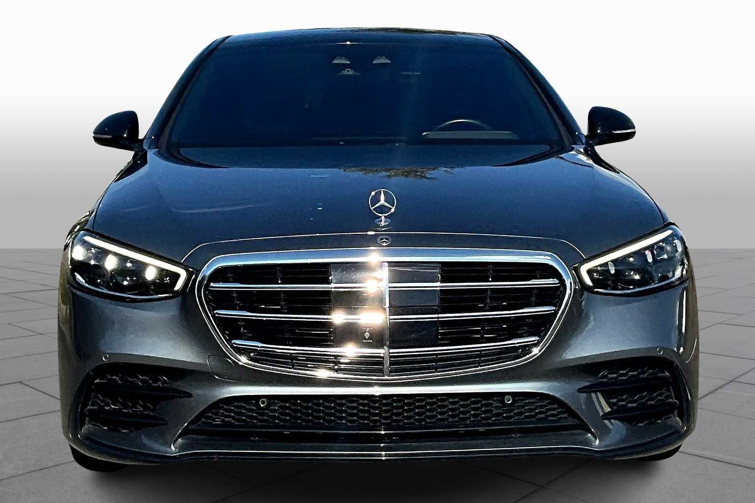 2022 Mercedes Benz S 580 4MATIC photo 3
