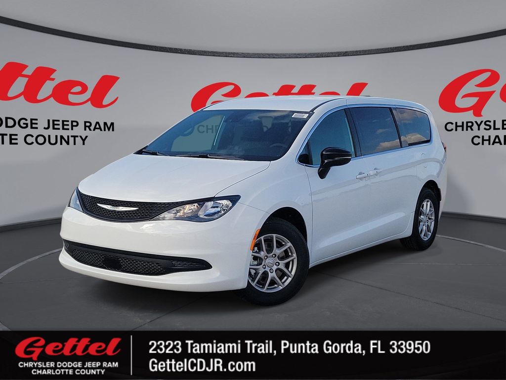 2026 Chrysler Voyager LX's photo
