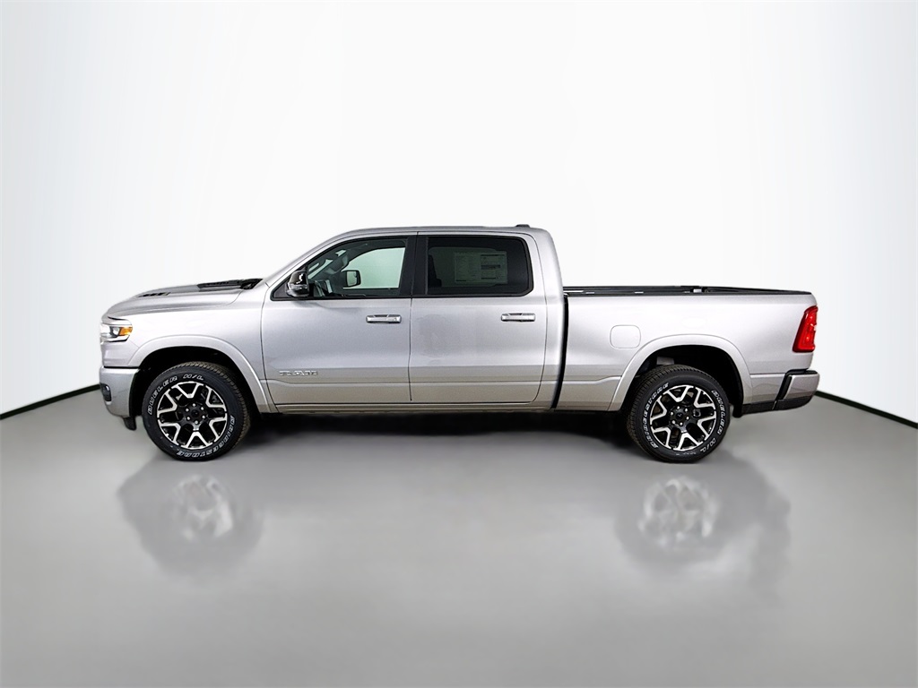 2025 Ram 1500 Laramie photo 4