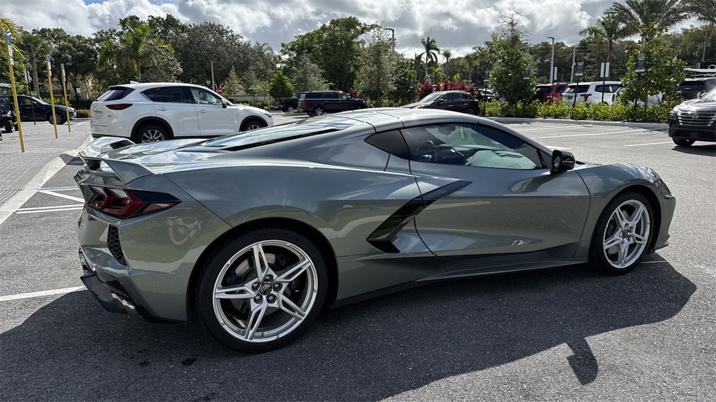 2023 Chevrolet Corvette Stingray 2LT photo 4
