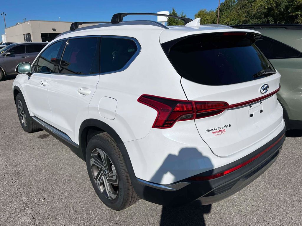 2022 Hyundai Santa Fe SEL photo 2