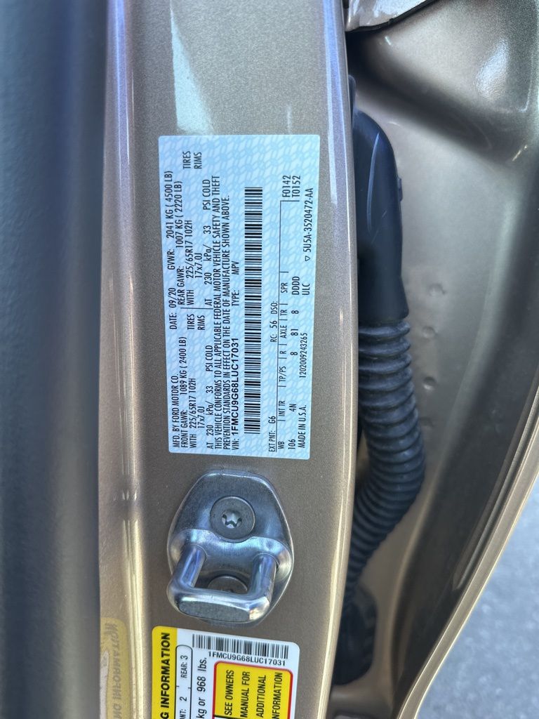 2020 Ford Escape SE photo 18