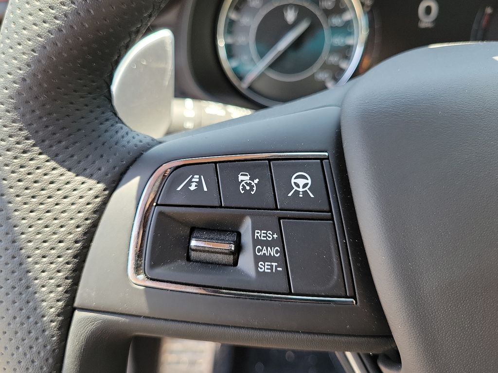 2024 Maserati Quattroporte Modena Q4 photo 6