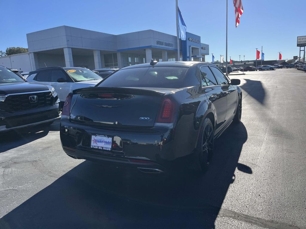 2020 Chrysler 300 S photo 4