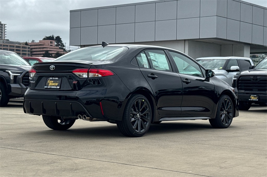 2026 Toyota Corolla SE photo 2