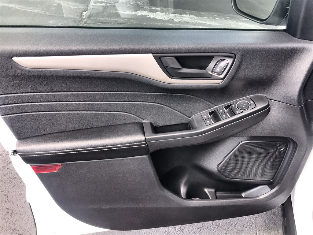 2022 Ford Escape SE photo 13