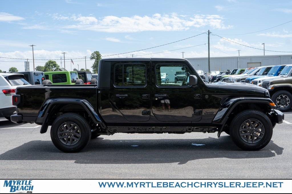 2025 Jeep Gladiator Sport S photo 5