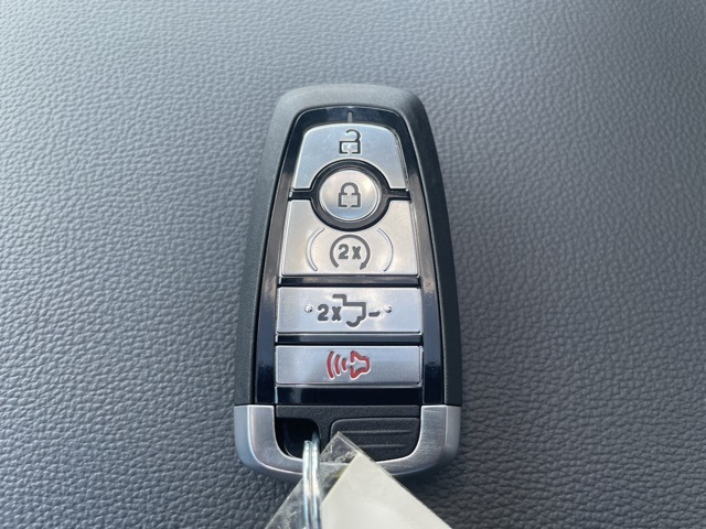 2025 Ford F-350 photo 34