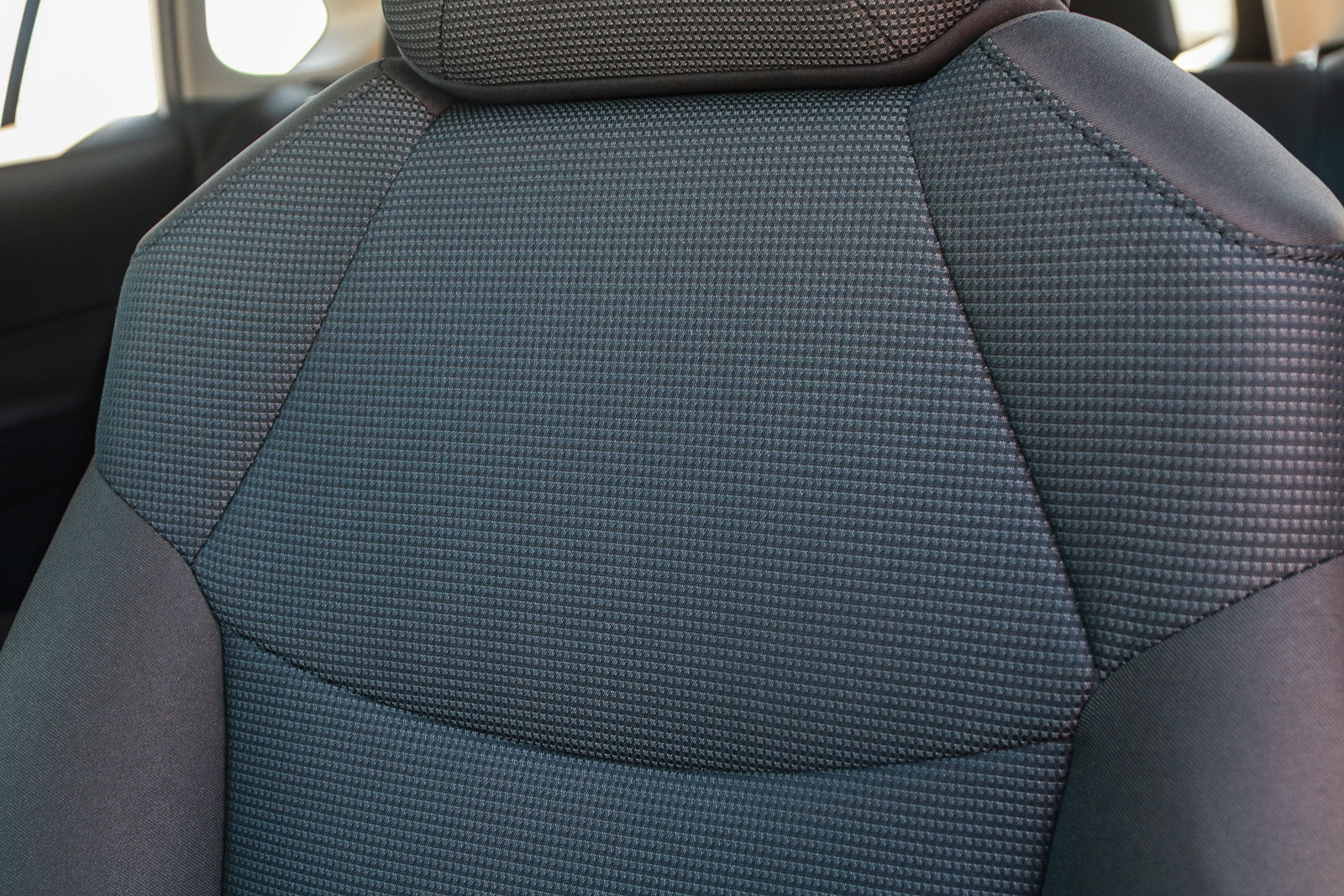 2025 Toyota RAV4 Hybrid LE photo 23
