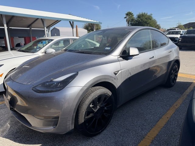 2024 Tesla Model Y Long Range's photo