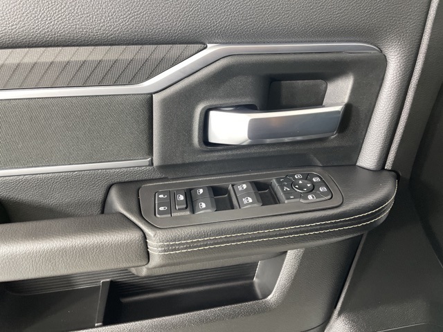 2026 Ram 2500 Big Horn photo 17