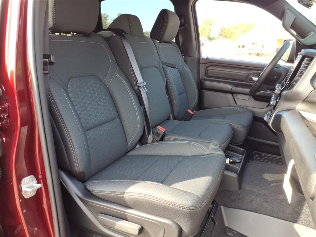 2026 Ram 1500 Tradesman photo 4