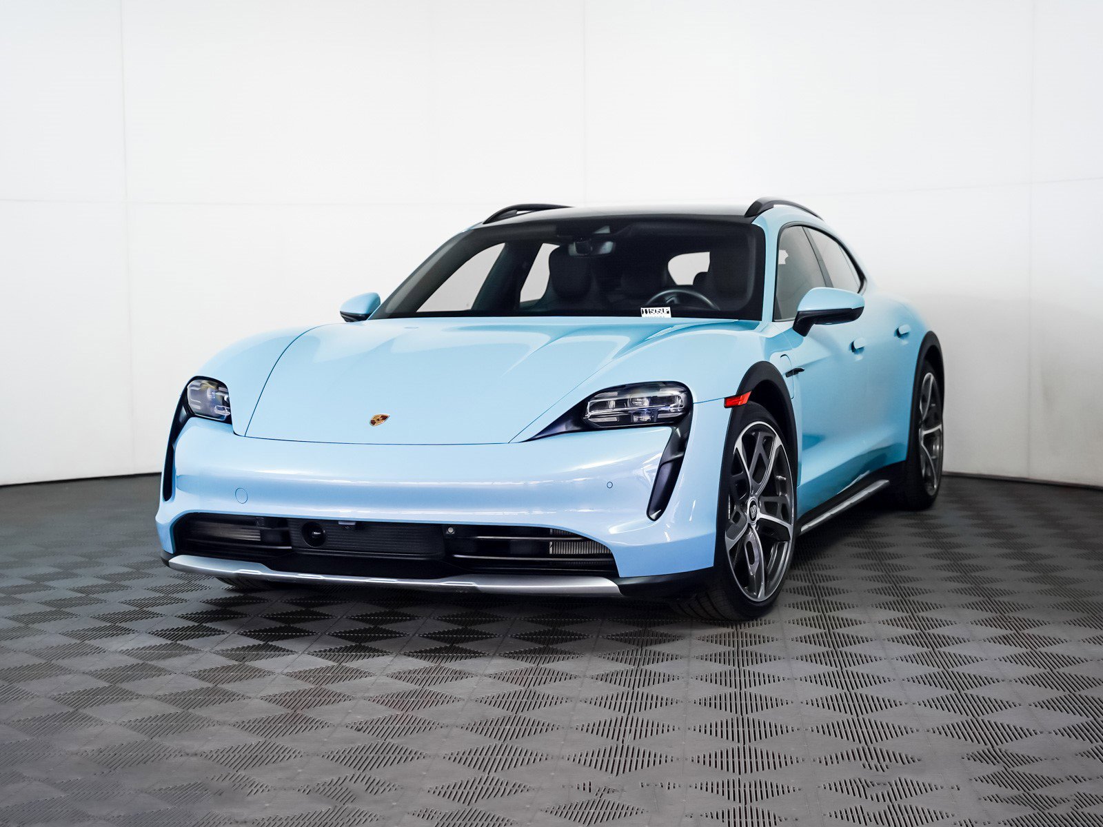 2024 Porsche Taycan Base's photo