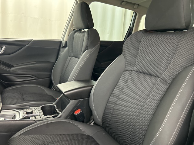 2021 Subaru Forester Premium photo 7