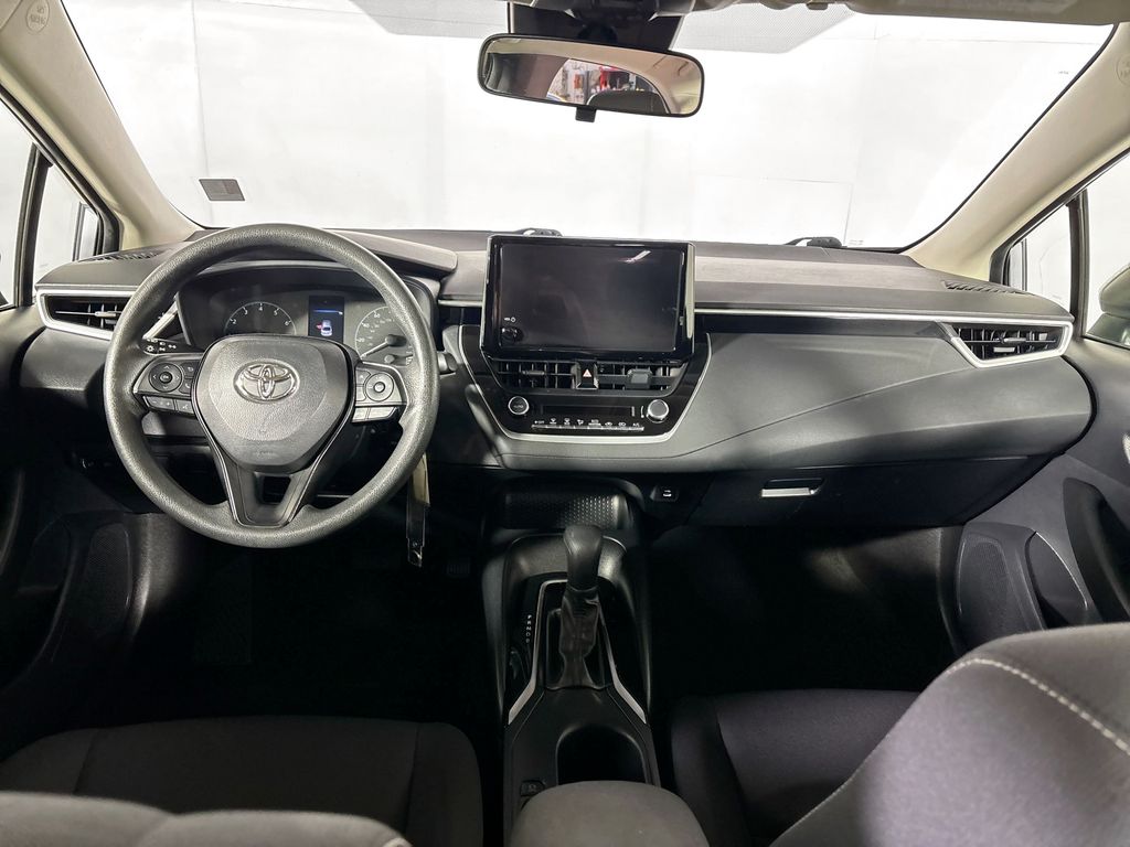 2023 Toyota Corolla LE photo 12