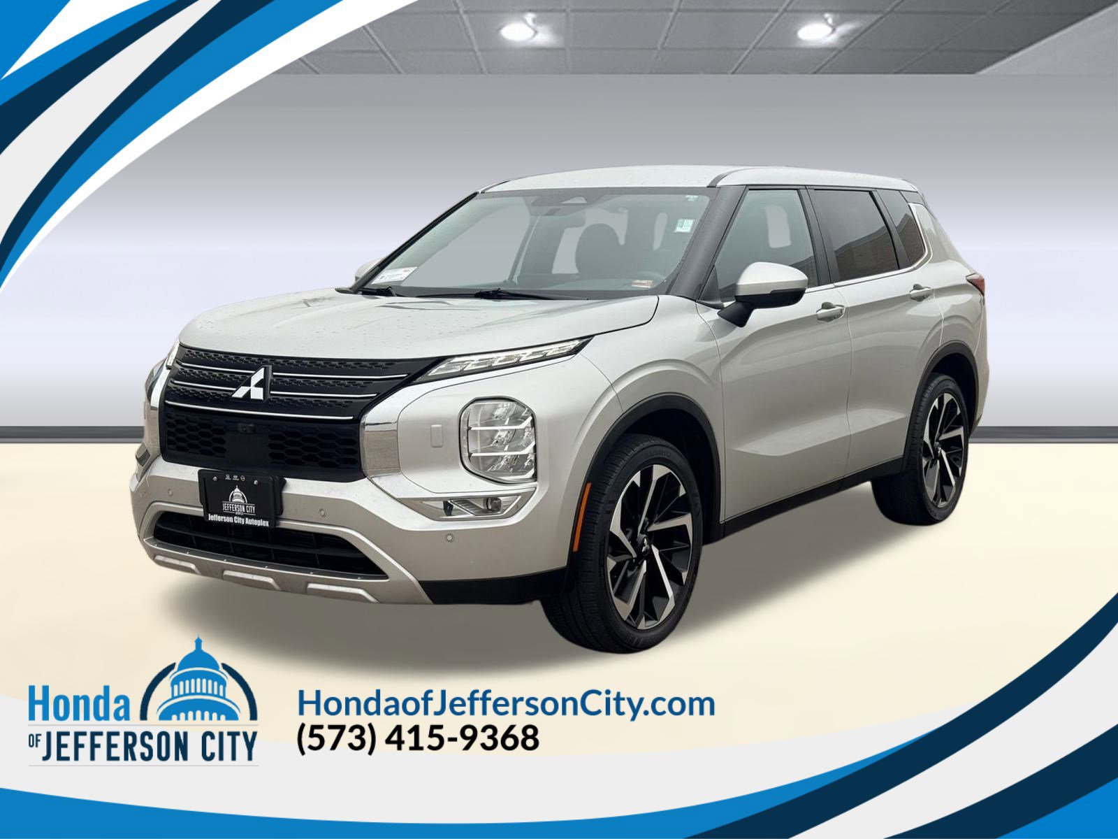 2024 Mitsubishi Outlander SE's photo