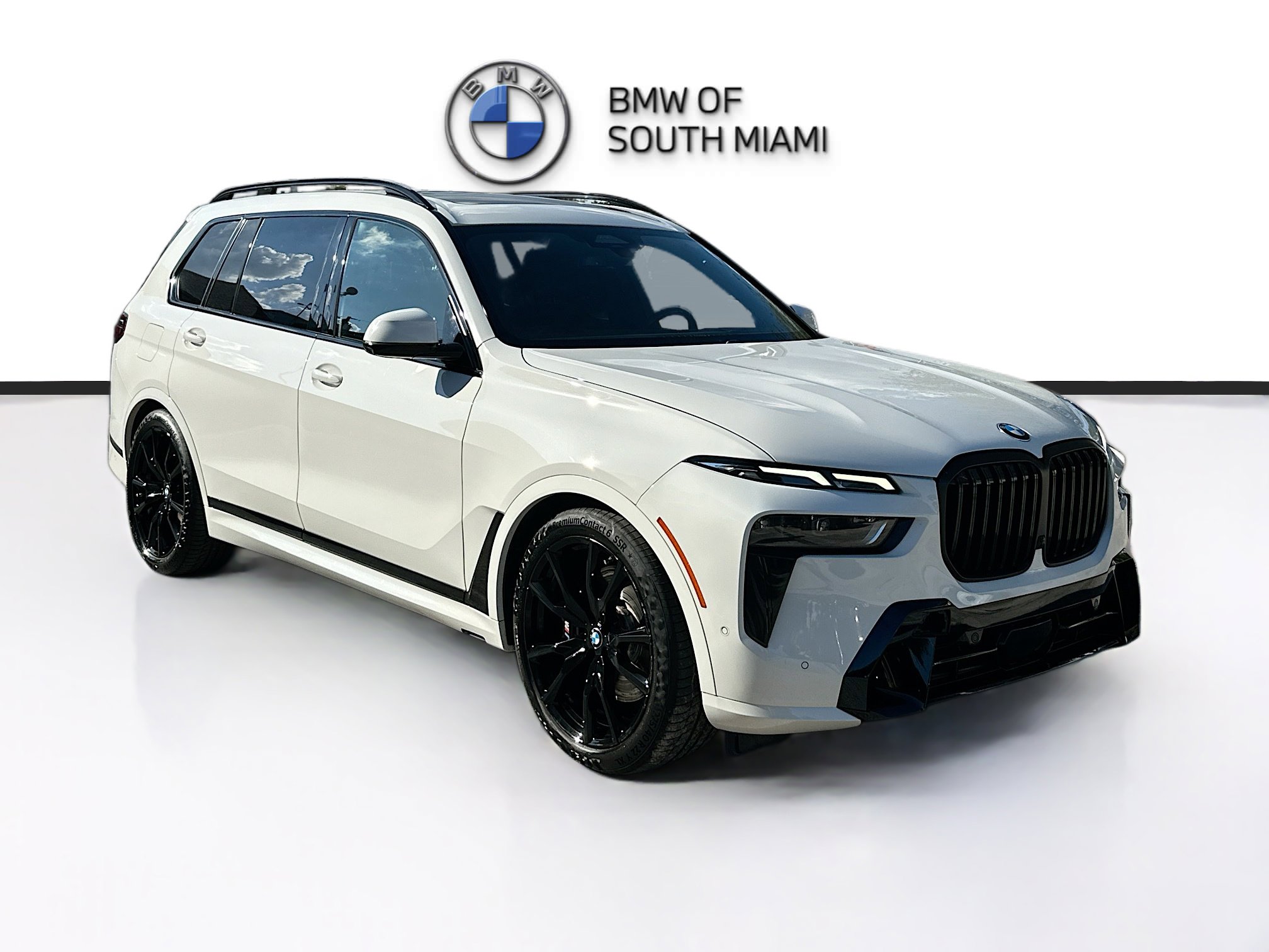 2023 BMW X7 40i's photo