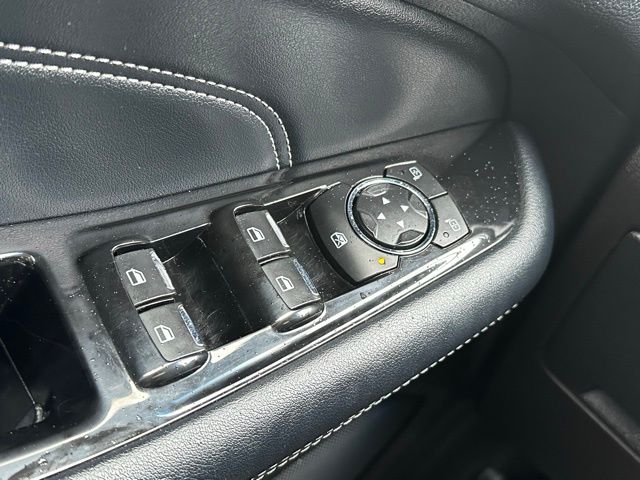2018 Ford Edge Titanium photo 16