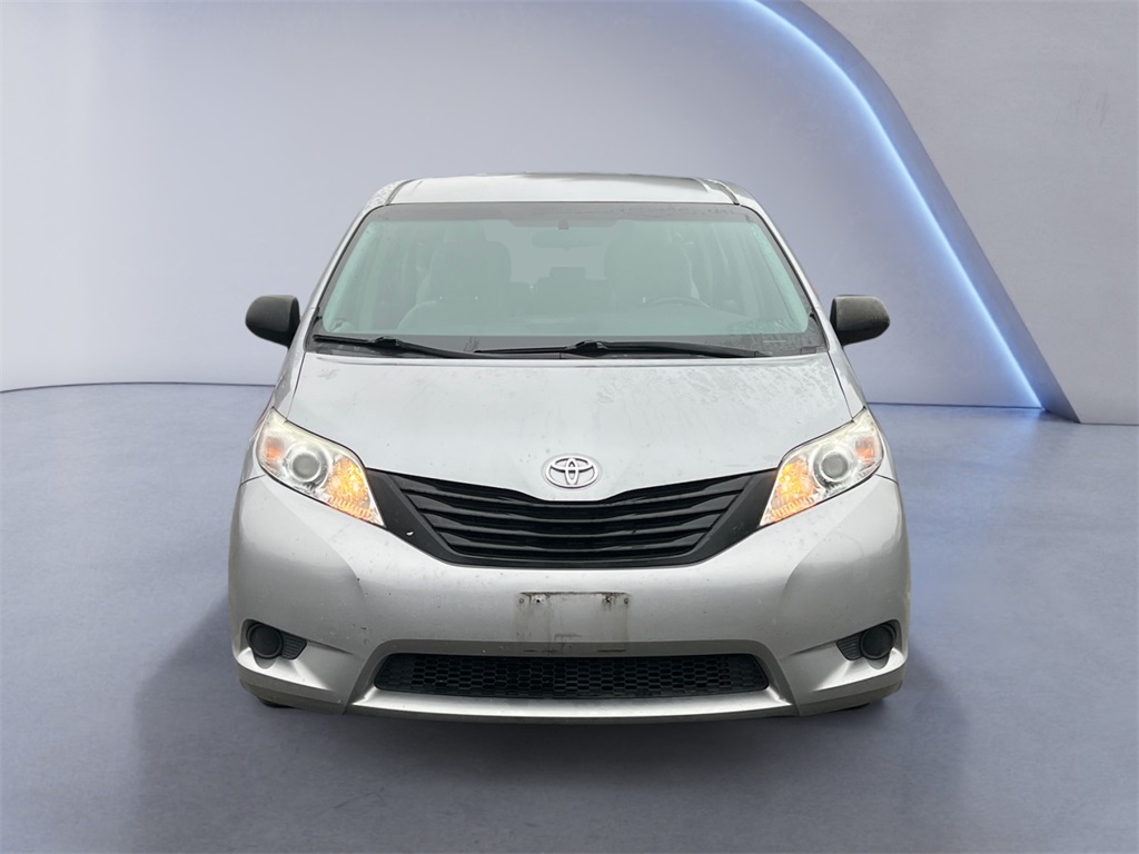 2017 Toyota Sienna L photo 8