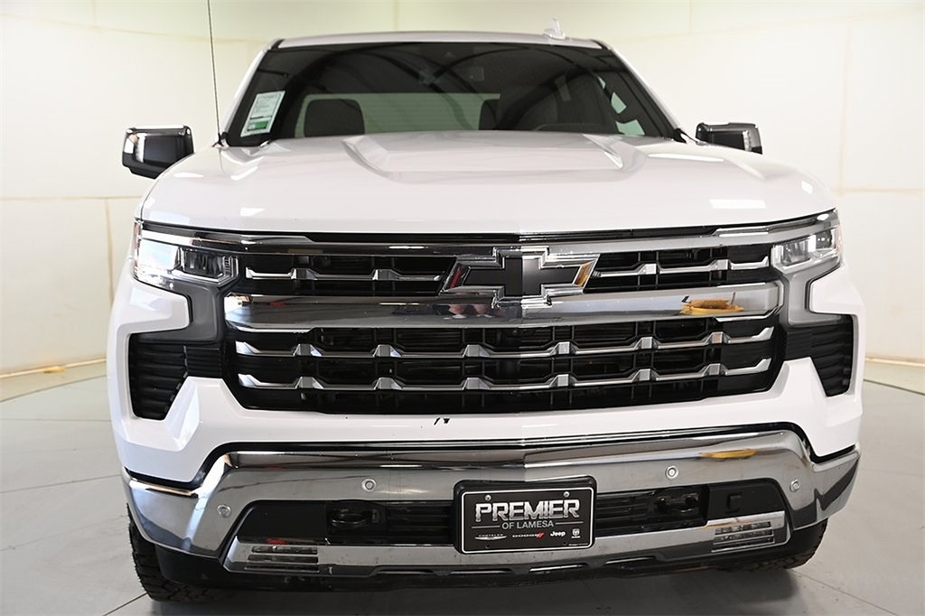 2024 Chevrolet Silverado 1500 LTZ photo 3