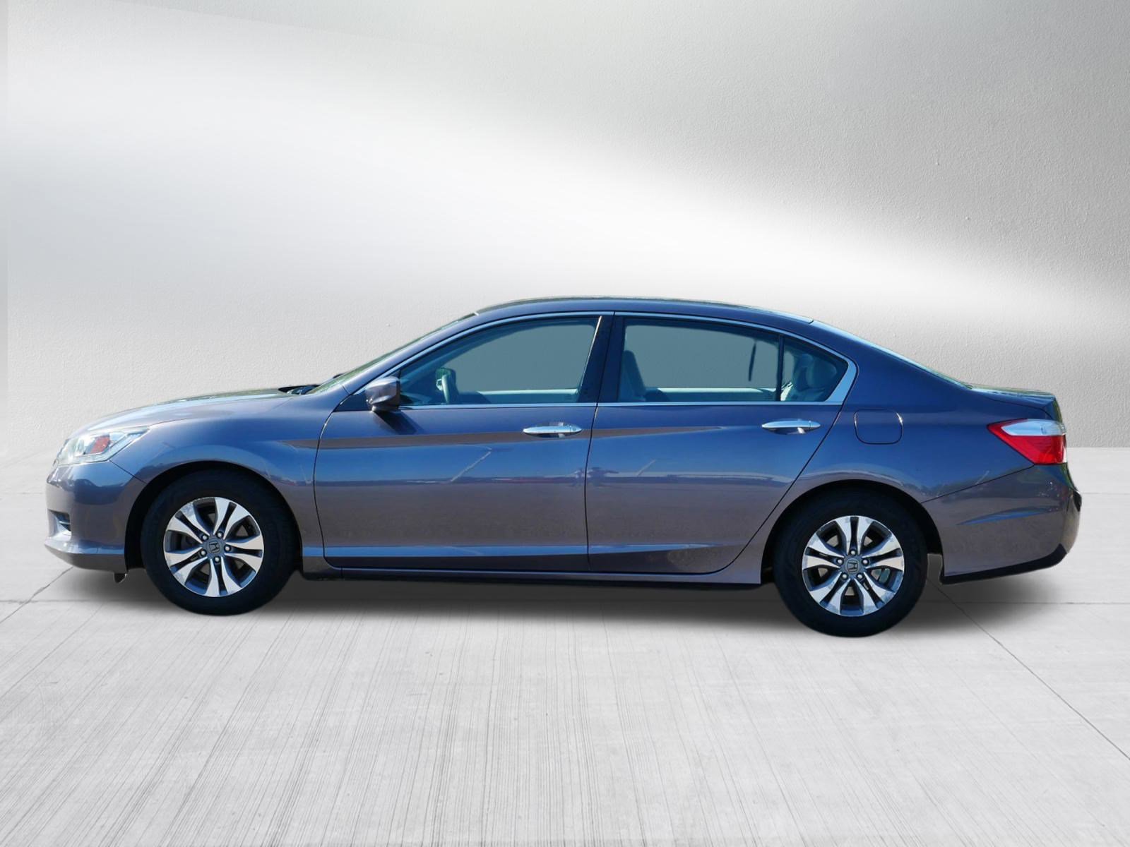 2014 Honda Accord LX photo 4