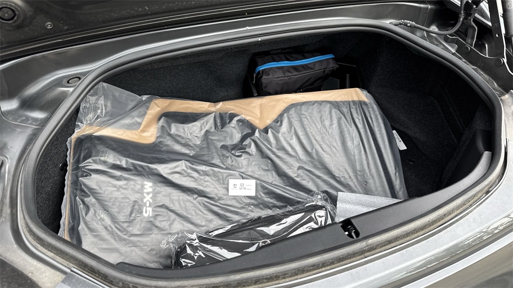 2025 Mazda MX-5 Miata Miata RF Grand Touring photo 53