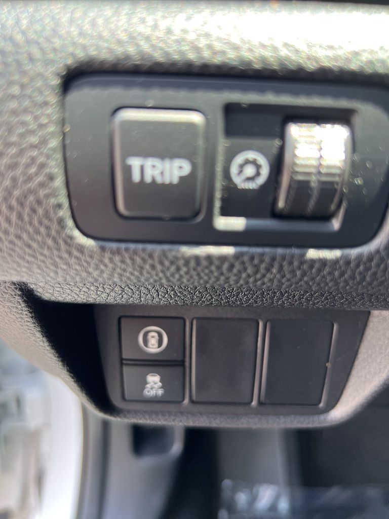 2018 Honda Accord LX 1.5T photo 14
